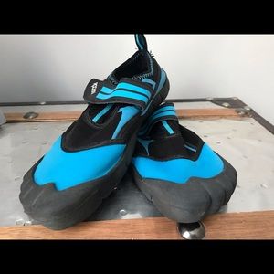Water Shoes!!